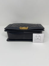 Load image into Gallery viewer, Chanel Le Boy Medium BLK SKU1007
