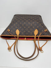 Load image into Gallery viewer, Neverfull MM Cherry Red SKU1177
