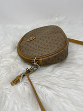 Load image into Gallery viewer, Gucci Macro Round SKU6124
